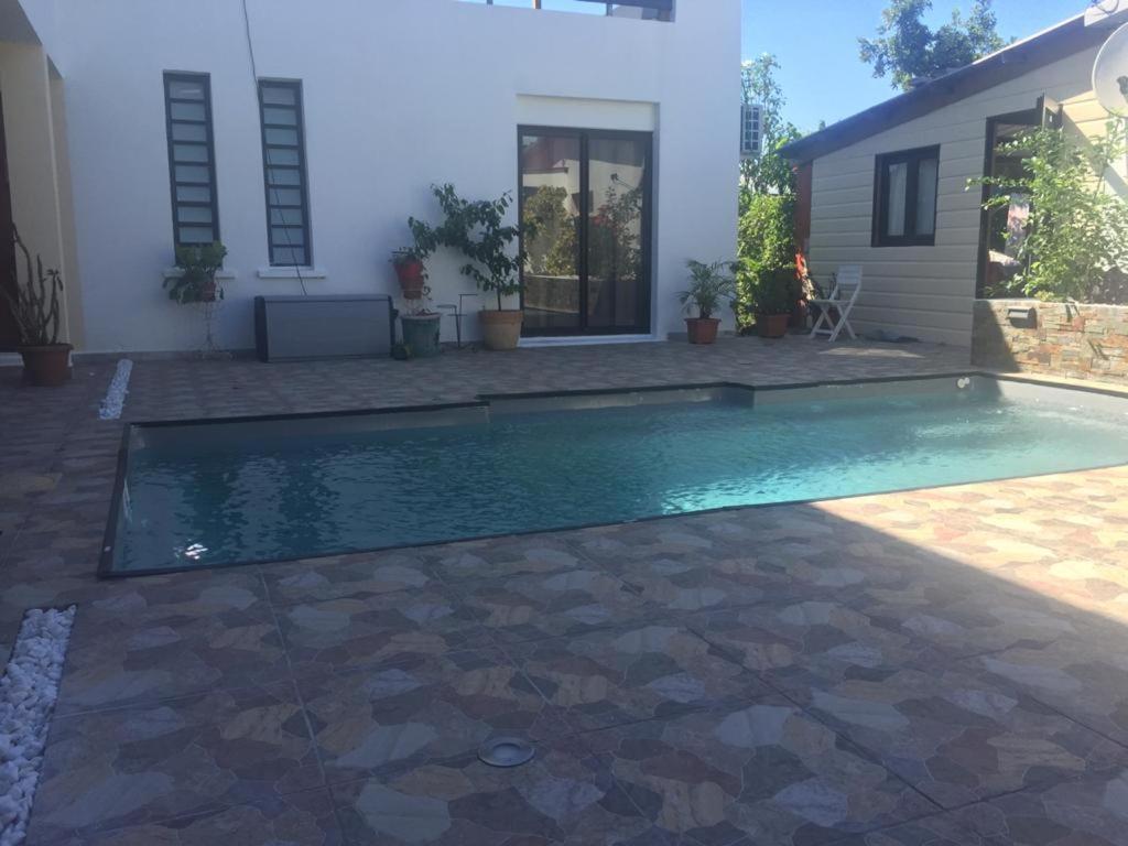 Nicole Residence Avec Piscine Chauffee & Jacuzzi Saint-André Kültér fotó