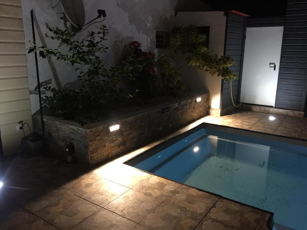 Nicole Residence Avec Piscine Chauffee & Jacuzzi Saint-André Kültér fotó